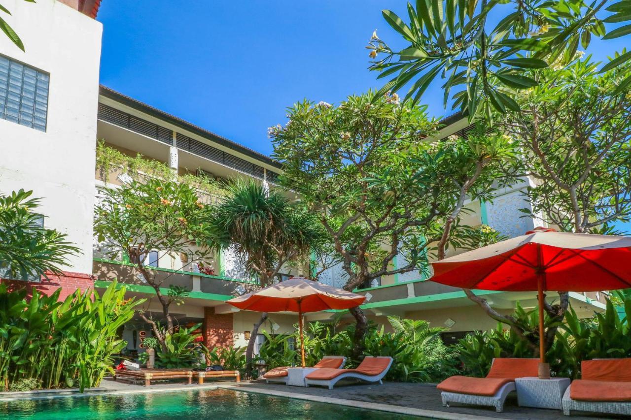 Capital O 1666 Grand Pudjawan Hotel Near Kuta Beach Exterior foto